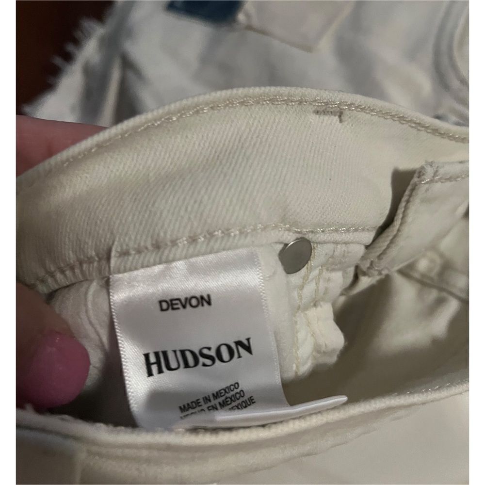 Hudson Jeans
Devon High-Rise Patchwork Boyfriend Shorts - Picture 6 of 6